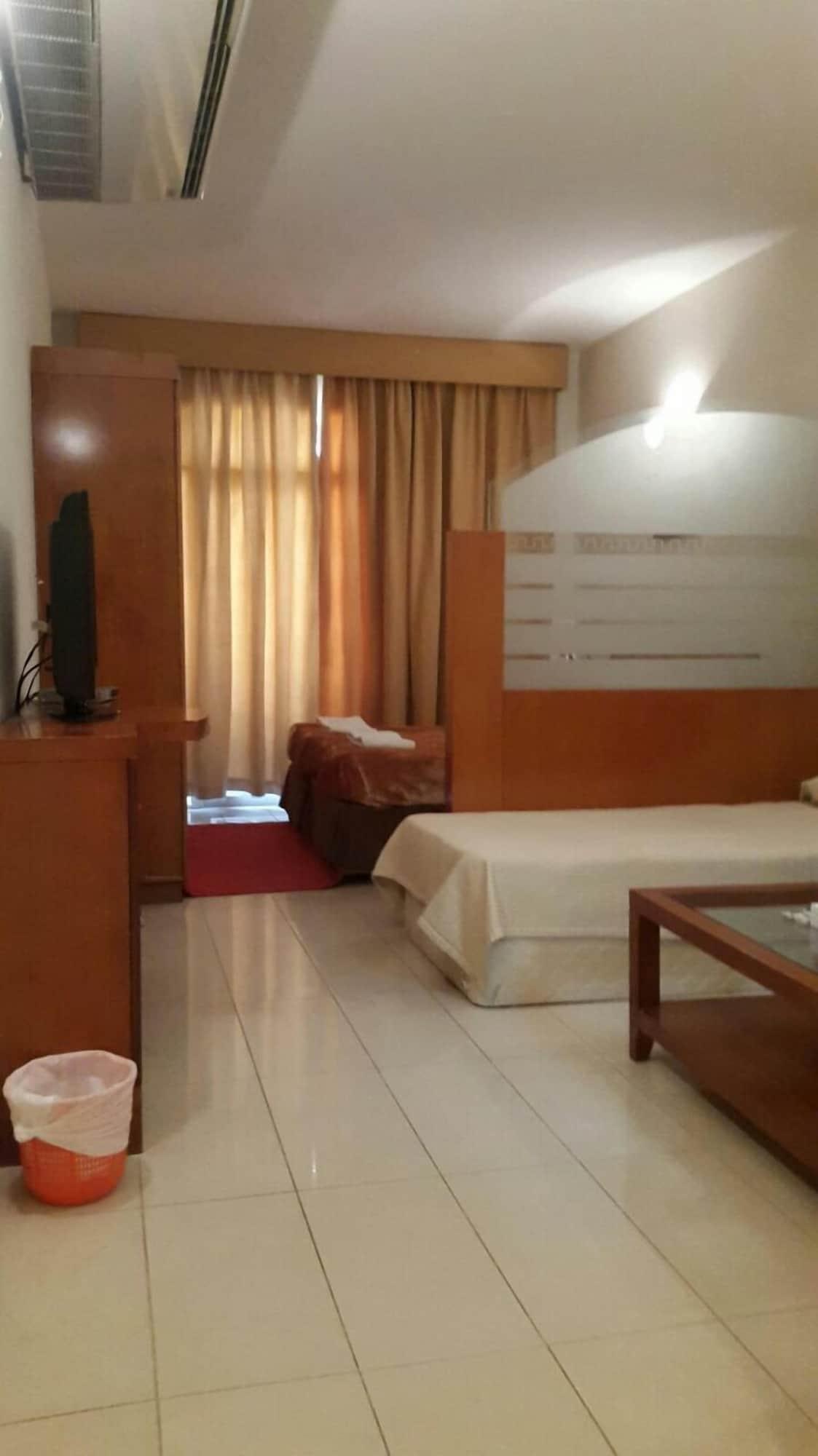 Al Raien Hotel Apartment Dubaj Zewnętrze zdjęcie