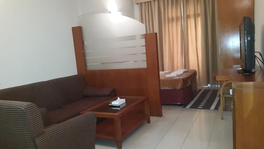 Al Raien Hotel Apartment Dubaj Zewnętrze zdjęcie