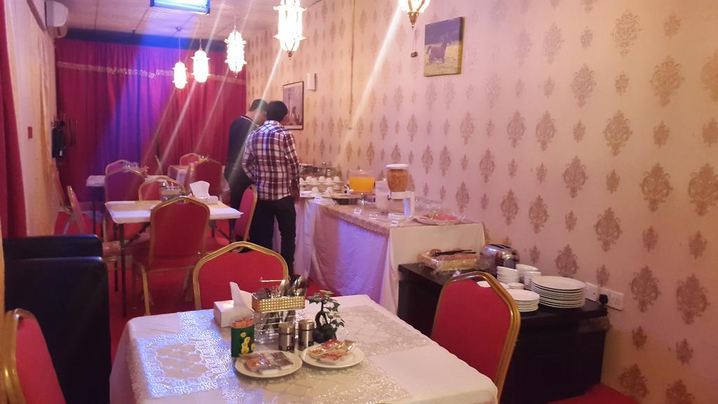 Al Raien Hotel Apartment Dubaj Zewnętrze zdjęcie